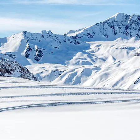 Cocon Raffine Proche Centre Val-d'isere, De Standing, Balcon Sud/est, 5 Pers. Apartment Val-d'Isere