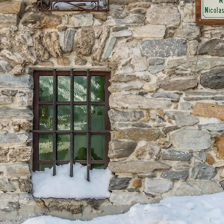 Cocon Raffine Proche Centre Val-d'isere, De Standing, Balcon Sud/est, 5 Pers. Apartment *